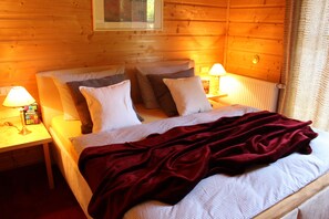 7 bedrooms, in-room safe, travel cot, free WiFi