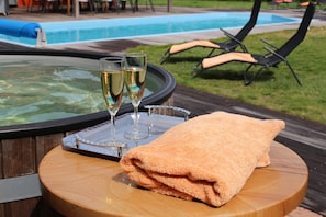 Ulkouima-allas, lämmitetty uima-allas