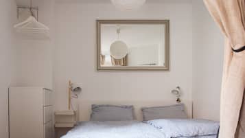 1 quarto, escrivaninha, Wi-Fi, roupa de cama