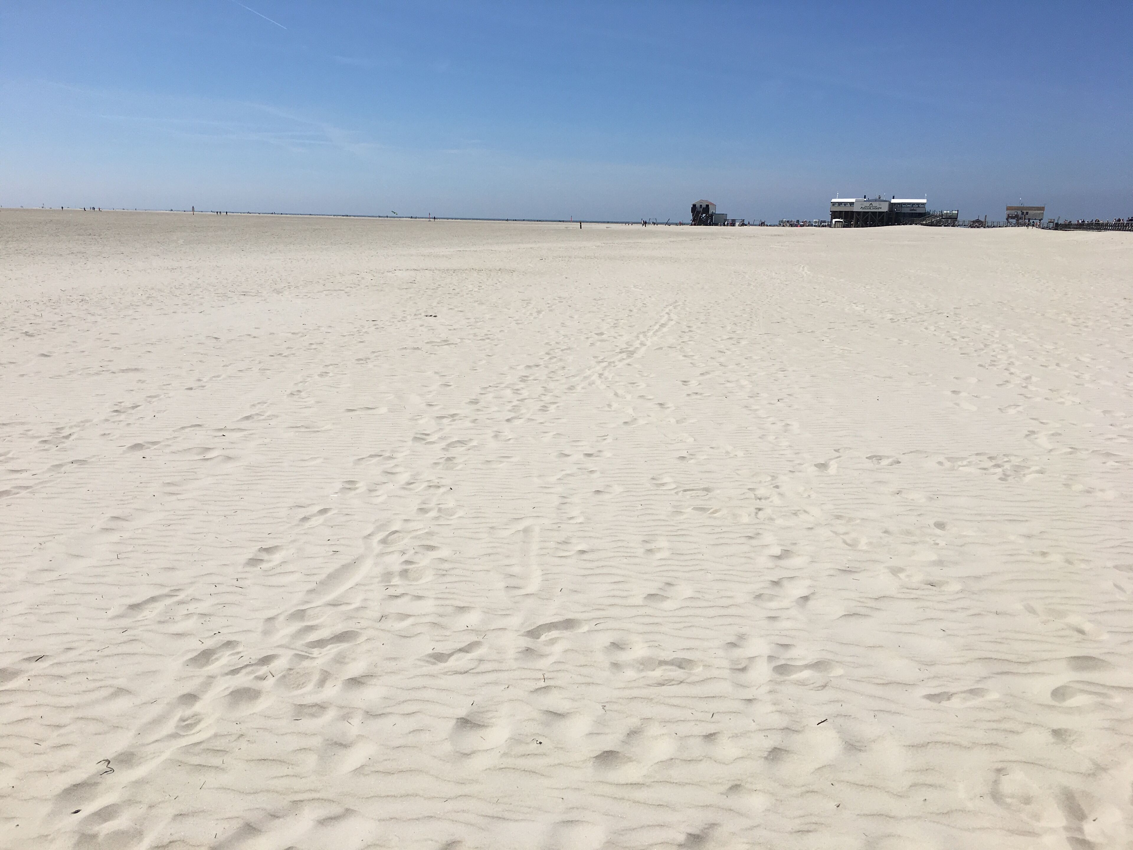 Plage à proximité, chaises longues