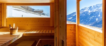  Apartment Bergkristall in the Chalet Magda-Lena in a sunny panoramic position 