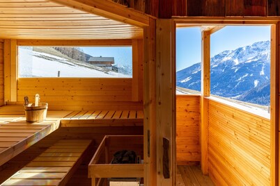  Apartment Bergkristall in the Chalet Magda-Lena in a sunny panoramic position 