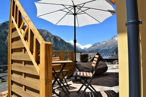 Terrace/patio - Apartment Bergkristall in the Chalet Magda-Lena in a sunny panoramic position (Heiligenblut)