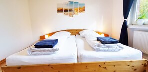 2 habitaciones, cuna de viaje y wifi gratis 