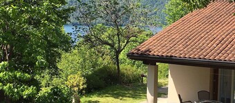 Nice house, big garden, at the Orta lake, children and pets are welcome