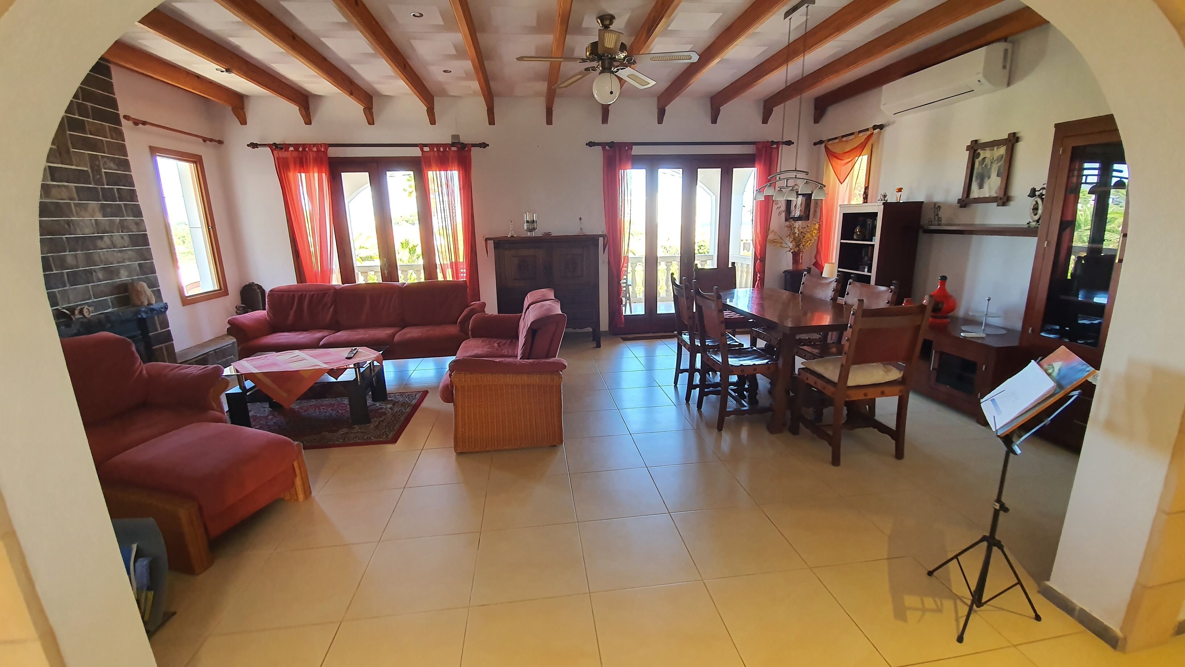 Smart TV, fireplace, video-game console, Netflix