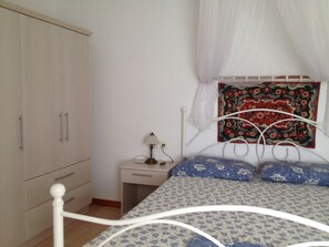 3 chambres, fer et planche Ă repasser, Wi-Fi, draps fournis