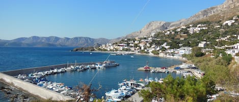 Una spiaggia nelle vicinanze