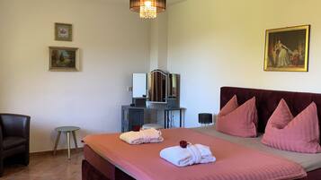 1 makuuhuone, tallelokero huoneessa, ilmainen Wi-Fi, vuodevaatteet