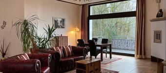 Villa Warzenburg, apartment 2 with panoramic view, balcony and fireplace. Vacation with a dog.