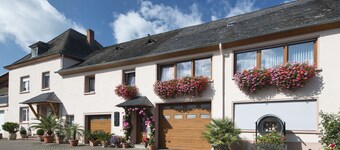 Holiday Apartment "Pharmacy" with Weinbergblick