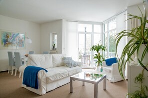 智能電視、書籍、音響