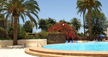 Family friendly apartment with 2 bedrooms and huge terrace !!!