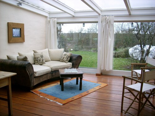 Komplette Wohnung mit Gartennutzung