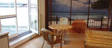 1 غرفة نوم ومكتب ومكواة/لوح كي وواي فاي مجانًا