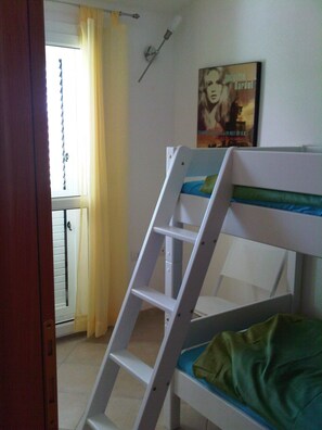 2 bedrooms, iron/ironing board, free WiFi, bed sheets - Brave New Non smoking apartment with great sea views in Northern Sardinia (Valledoria)