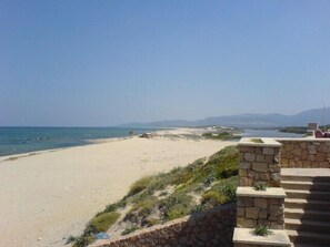 Beach nearby, sun-loungers, beach towels