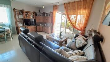 智能電視、書籍、音響