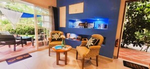 Books - BOOK - MOVE IN - FEEL GOOD! Your Studio right on the Beach. Pets welcome! (Playa  Coyote)