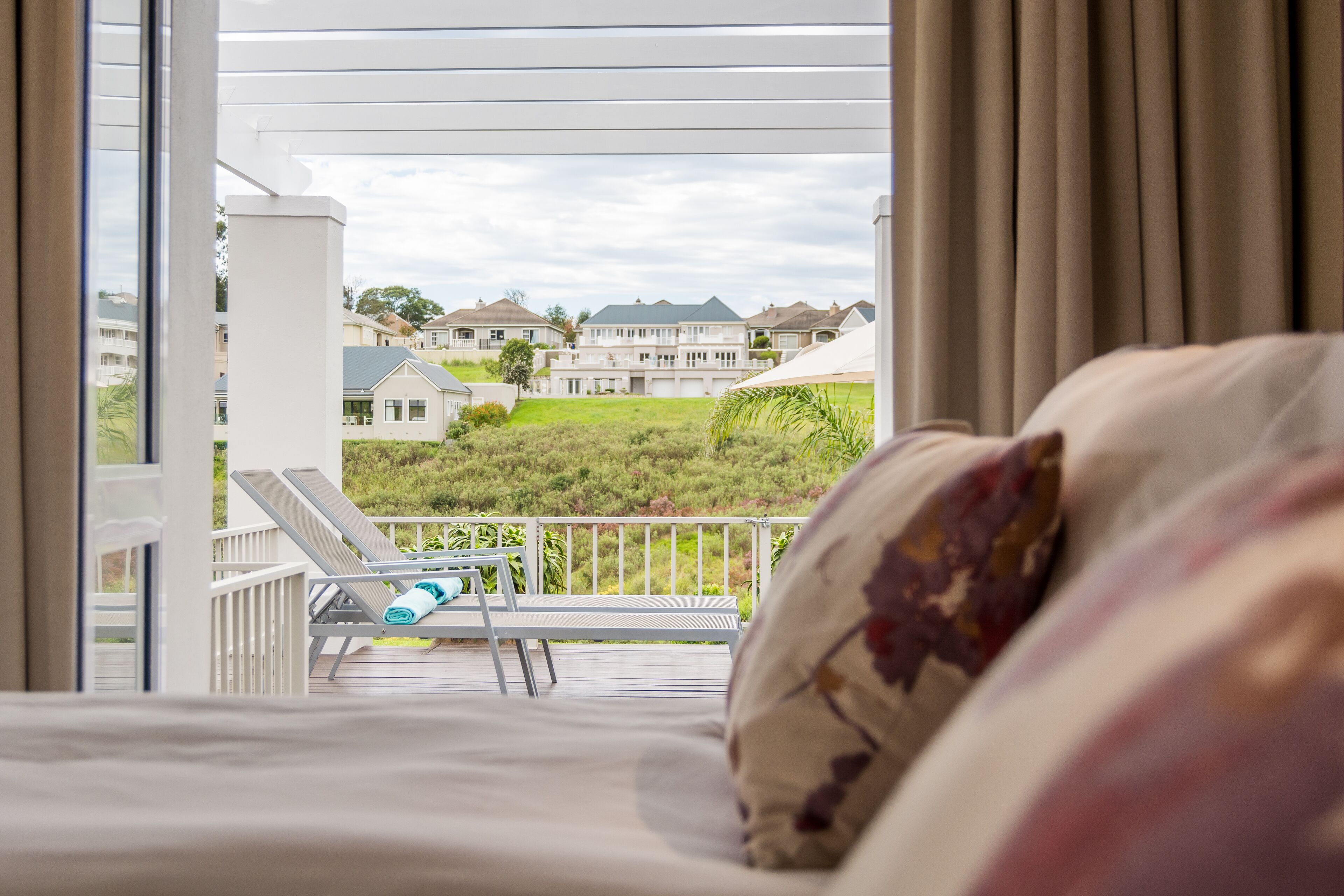 3 bedrooms, in-room safe, iron/ironing board, free WiFi