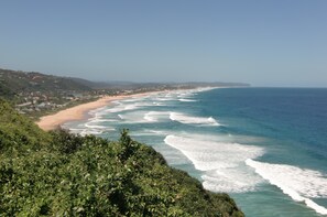 Liegestühle, Strandtücher
