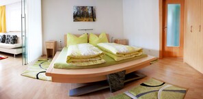 1 habitación, cuna de viaje, wifi gratis y ropa de cama