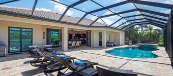 Cape Coral villa on the canal in the southwest, south-facing, pool + spa