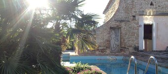 3 maisons en pierre dans un emplacement unique