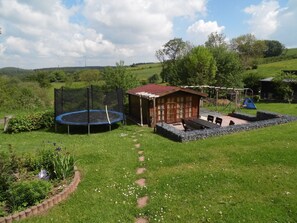 Property grounds - Apartment at St. James, amidst the nature park Südeifel, on the edge of Islek (Lascheid)