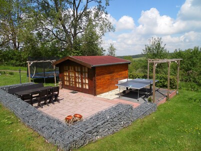 Apartamento en St. James, en el parque natural Südeifel, en el borde de Islek