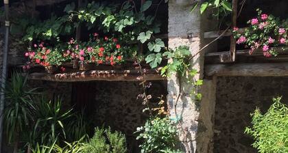 Casa Enrica tyyppi E2, jopa 4 henkilöä, 200 m järvelle, rauhallinen ja erittäin romanttinen sijainti