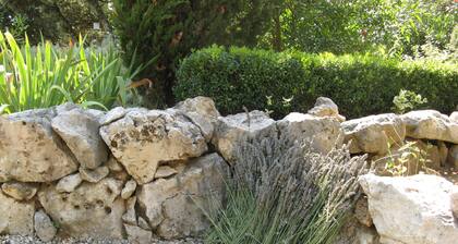 Maison à l'abri du Mistral (4) Välimeren ilmapiiri rentouttavalle lomalle