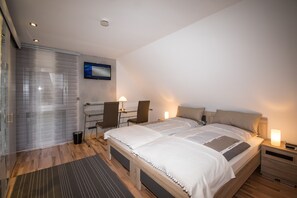 3 soverom, strykejern/-brett, wi-fi og sengetøy