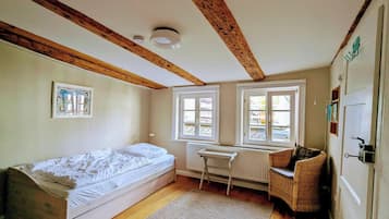 2 Schlafzimmer, Zimmersafe, Bügeleisen/Bügelbrett, kostenloses WLAN