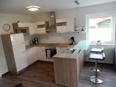 TOP!!! Headquarters u. quiet location, modern DHH, garden, 5 * level, WiFi, bicycles