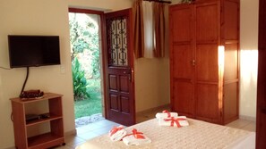 2 Schlafzimmer, Zimmersafe, Bügeleisen/Bügelbrett, Reisekinderbett