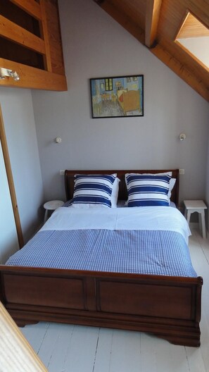 3 bedrooms, free WiFi, bed sheets