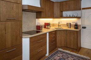 Refrigerador, microondas, parrilla de estufa y lavavajillas