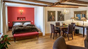 Bügeleisen/Bügelbrett, WLAN, Bettwäsche