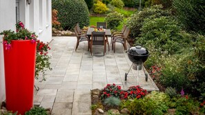 Outdoor dining - 140sqm, box spring beds, a private sauna, 3 flat screen TV, garden, quiet (Ettenheim)