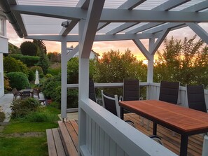 Outdoor dining - 140sqm, box spring beds, a private sauna, 3 flat screen TV, garden, quiet (Ettenheim)