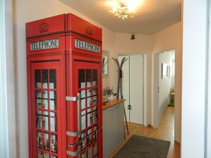 Interior - Loft apartment with 3 bedrooms at the gates of Munich near the airport! (München)