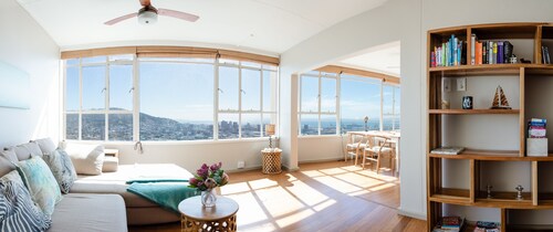 On Top of Cape Town!  Drink wine with a dream view, calm, lovingly furnished!
