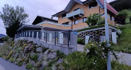 Guesthouse Alberta Navis am Brenner - Valley of Love