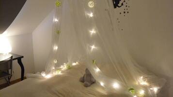 3 chambres, fer et planche à repasser, accès Internet, draps fournis