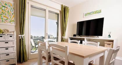 Villa in the countryside with 2 apartments, private swimming pool, party room and lake view
