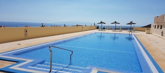 Villa Roque del Conde 3 with fantastic sea view, Terrace, Pool, Wifi, SAT-TV