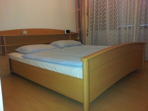 2 Schlafzimmer, Bügeleisen/Bügelbrett, WLAN, Bettwäsche