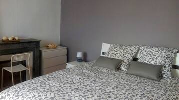 1 Schlafzimmer, Bügeleisen/Bügelbrett, Internetzugang, Bettwäsche