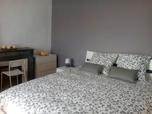 1 Schlafzimmer, Bügeleisen/Bügelbrett, Internetzugang, Bettwäsche